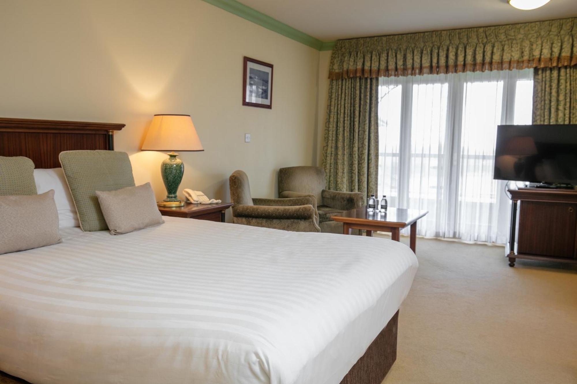 Knights Hill Hotel & Spa King's Lynn Bagian luar foto