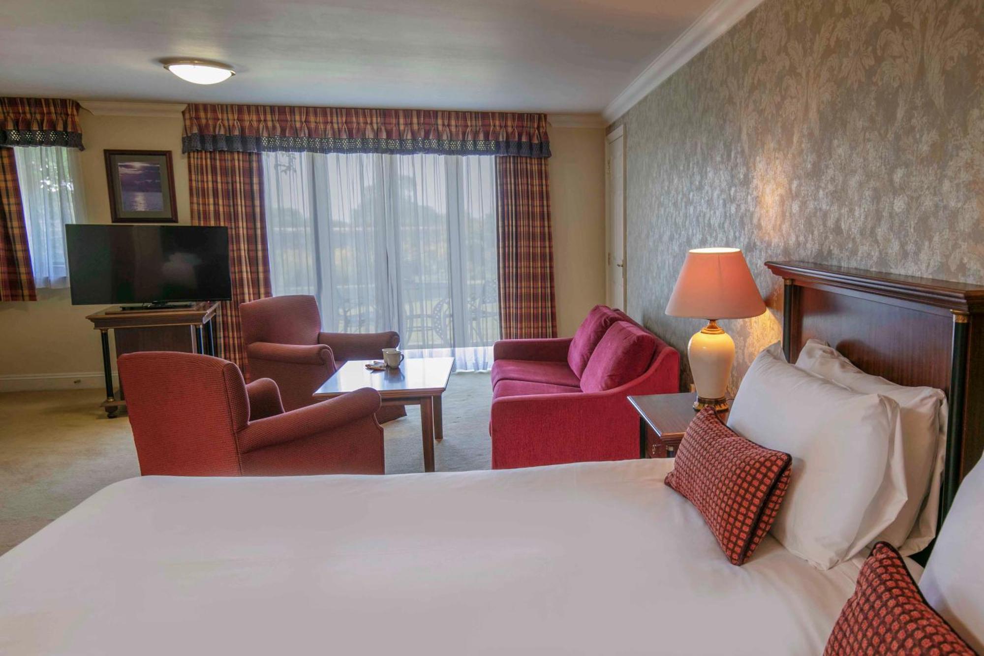 Knights Hill Hotel & Spa King's Lynn Bagian luar foto