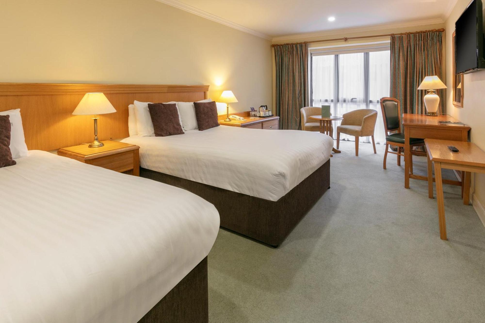 Knights Hill Hotel & Spa King's Lynn Bagian luar foto